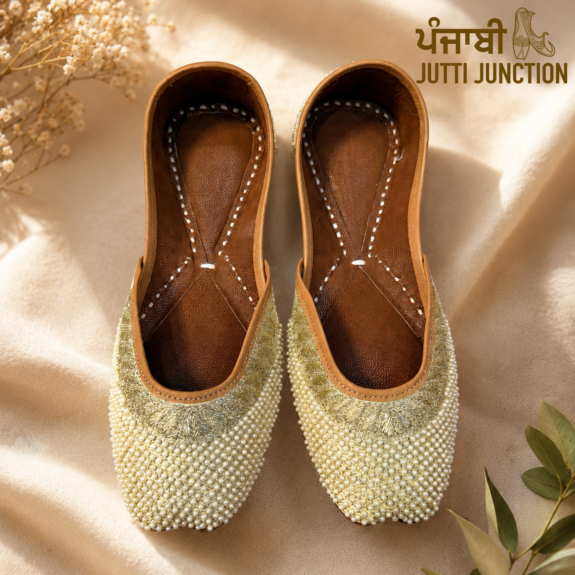 Gulbahar Pearl Gold Punjabi Jutti