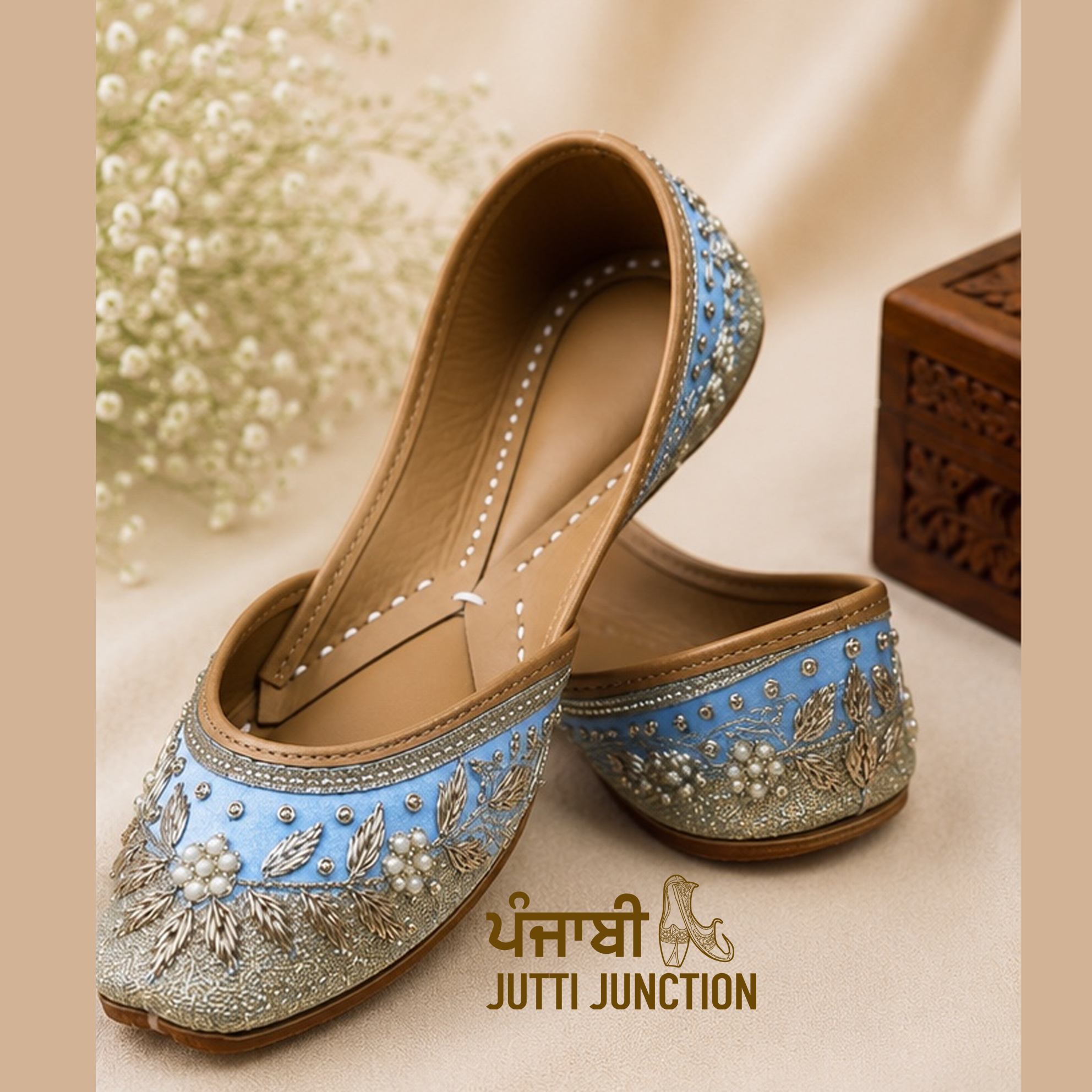 Sky Pearl Jutti